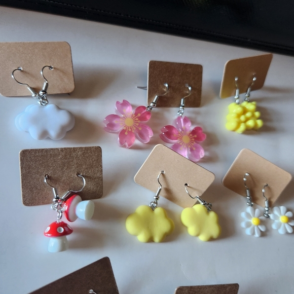 Earrings Bundle - Picture 4 of 4